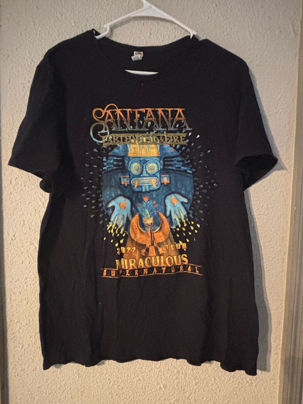 Fruit of the Loom Black Santana Earth Wind and Fire Miraculous Tour Graphic Tee